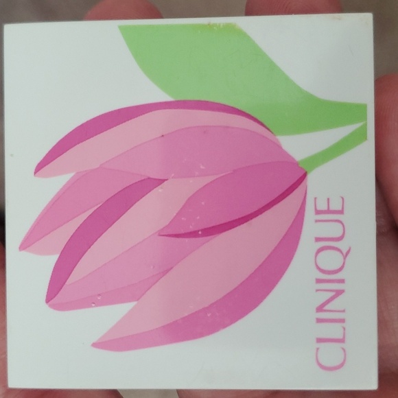 Clinique new clover blush 11 ounce - Picture 3 of 3
